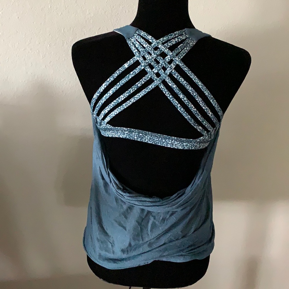 Lululemon tank